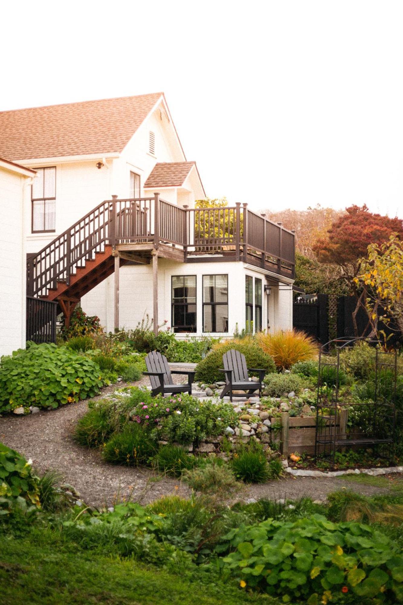 Nicholson House At Beaujolais Hotel Mendocino Exterior photo